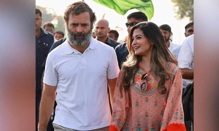 Rahul Gandhi and Riya Sen