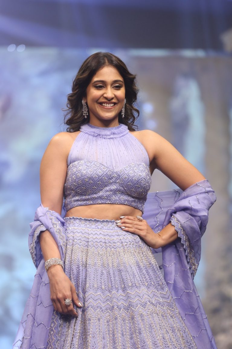 Regina Cassandra latest pics