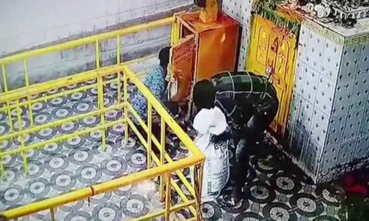 Theft in Renuka Ellamma temple