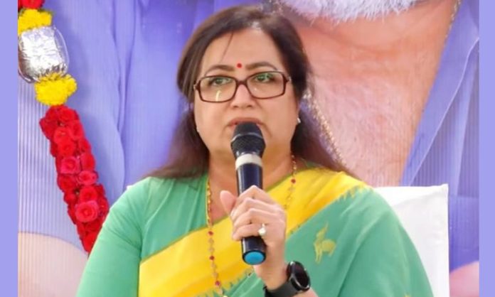 My support to BJP: MP Sumalatha