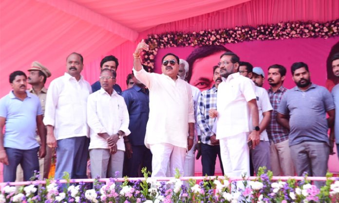 Minister Errabelli inspected the arrangements for KTR's arrival at Thorrur