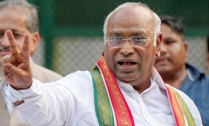 Kharge attacks Centre over vacancies in govt jobs