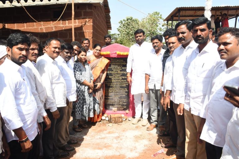 అభివృద్ధిలో ప్రజలు భాగస్వామ్యం కావాలి