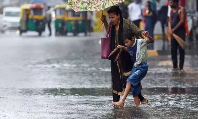 Heavy rains in india for another four days