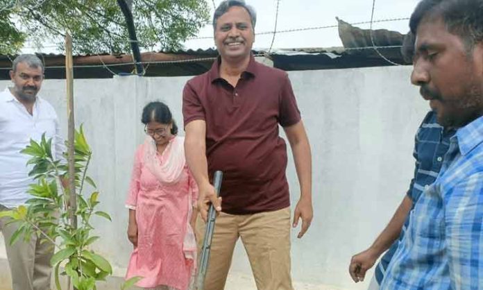 MLC Palla Rajeshwar Reddy planted a plant