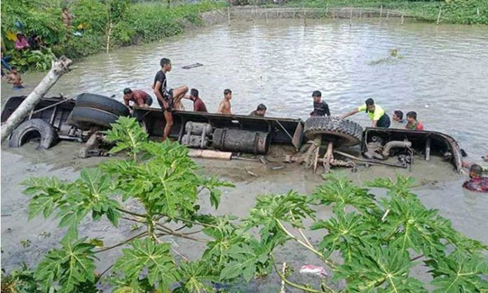 Bus falls into Jhalakati pond