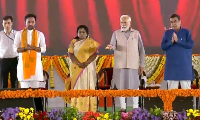 PM Modi lays foundation stone for several works in Hanamkonda