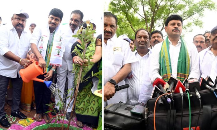 MP Santosh Kumar plant sapling in Karimnagar