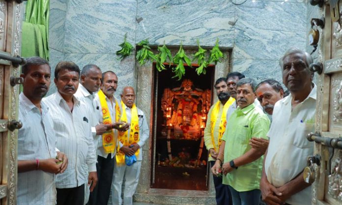 Special Puja for good health of Chandrababu Naidu