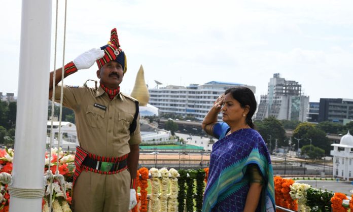 Unfurling of National Flag at Secretariat