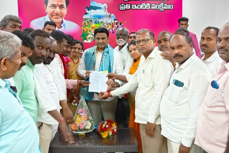 కుల సంఘాల భవన నిర్మాణాల కోసం నిధుల మంజూరు