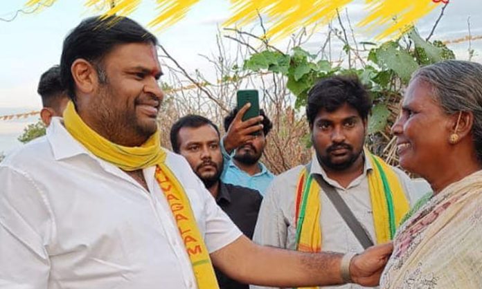 TDP Leader abusing circle inspector