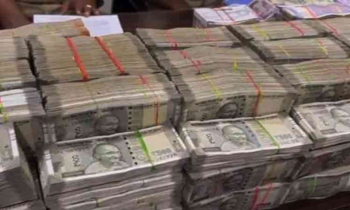 Rs 5 crore money seized in Gachibowli