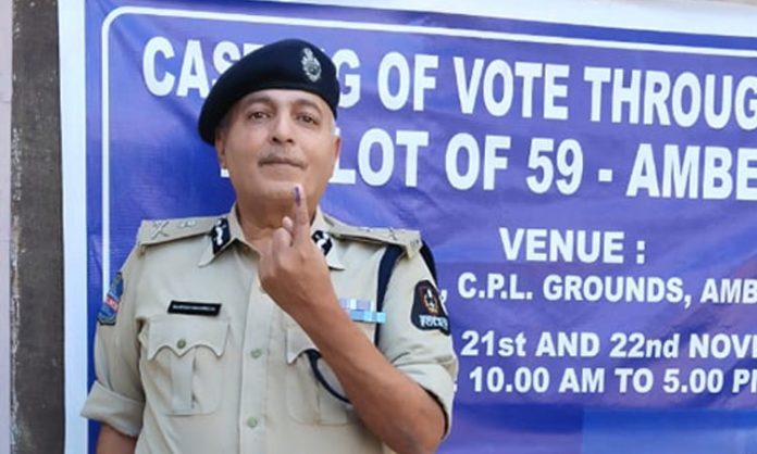 Hyderabad CP Sandeep Shandilya casts vote