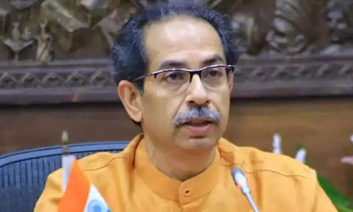 Congress shocks Shiv Sena