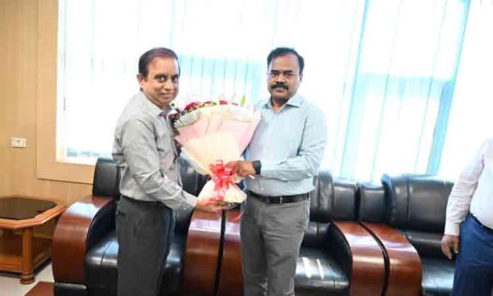 Sudarshan Reddy took charge as Jalmandali MD