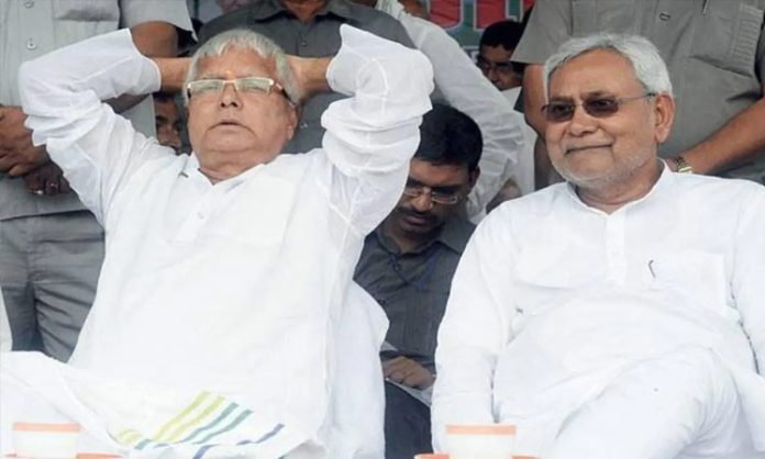 Lalu Prasad meets Nitish Kumar