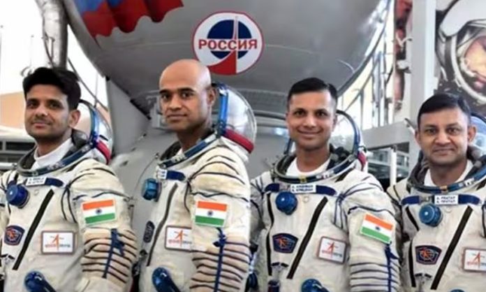 PM Modi Announces names of Gaganyaan Astronauts