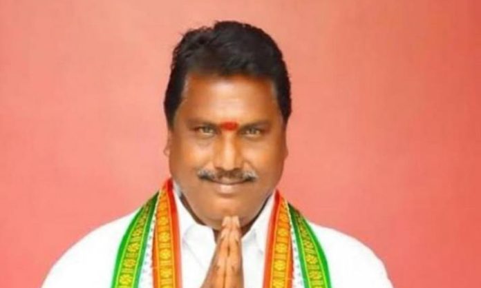 Dharmapuri MLA injured in car accident