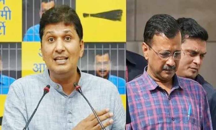 Minister Saurabh Bharadwaj met CM Kejriwal in Tihar Jail