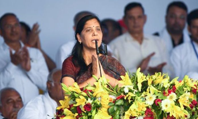 Centre Conspiring on Kejriwal in Jail Says his Wife Sunita