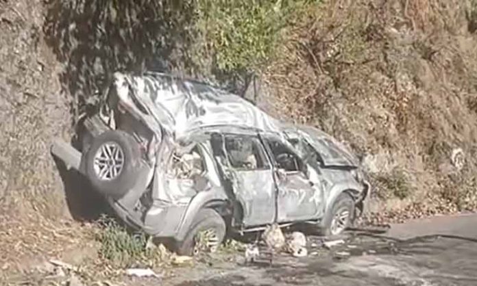 Five dead and after car falls into deep ditch Dehradun