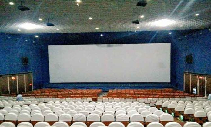Cine exhibitors demanding percentage for single theaters in Telangana