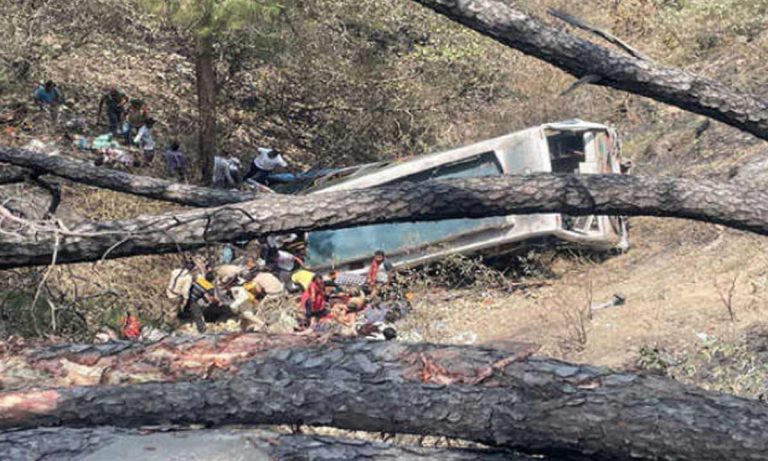 Bus fell into gorge in Jammu