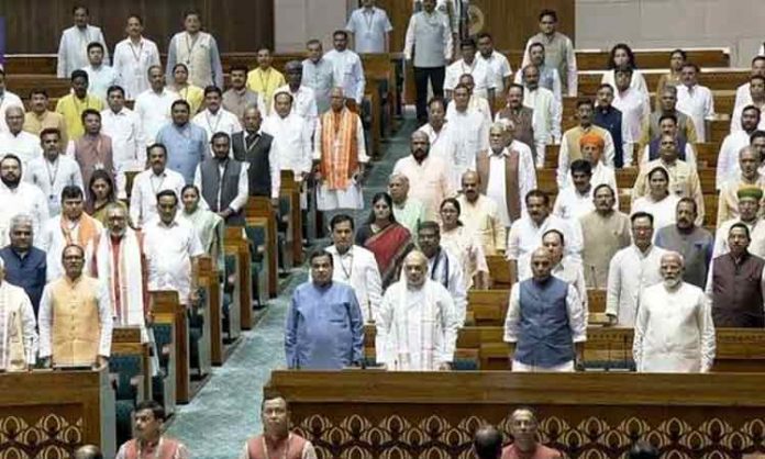 First session of Parliament begins amid Oppn protests... PM Modi takes oath