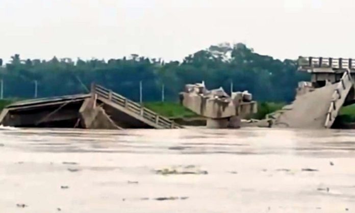 Bridge collapsed before start In Bihar
