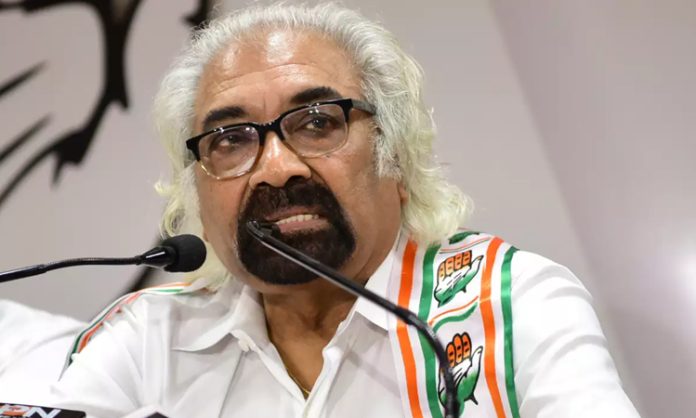 EVMs Hacking possible: Sam Pitroda