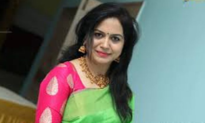 Director bapu respect singer sunitha