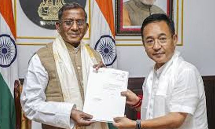 Tamang met Sikkim Governor