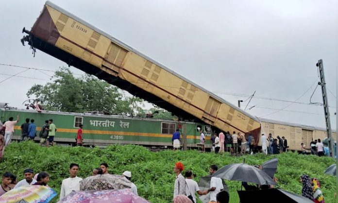 Another tragedy on railway tracks