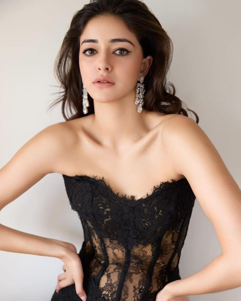 Ananya pandey hot photos