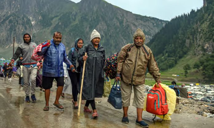 Amarnath Yatra temporarily suspended due to heavy rains