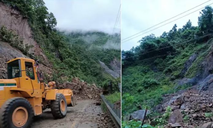 Landslide Sweeps Away 2 Buses in Trishuli River