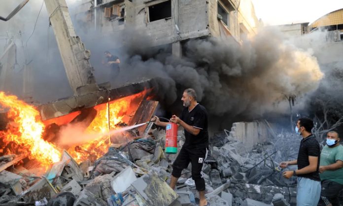 Israeli Strikes in Gaza's Khan Younis