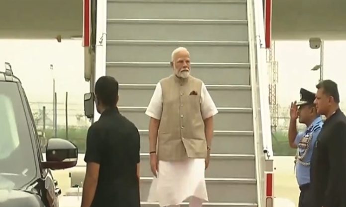 Modi returns from Ukraine