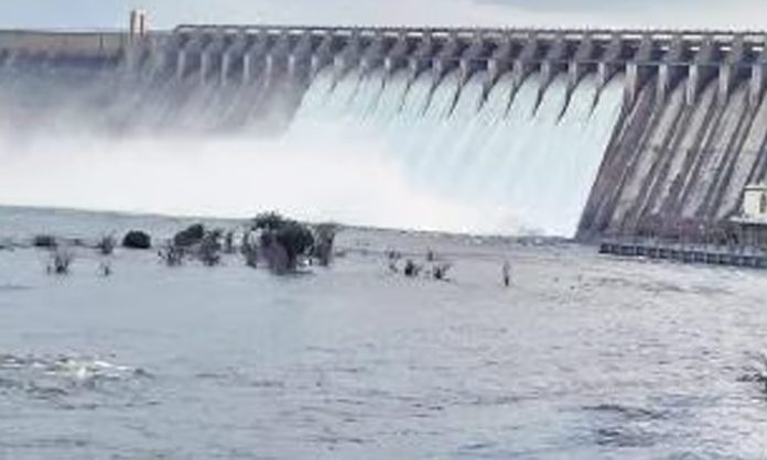 Lifting of two gates in Nagarjuna Sagar