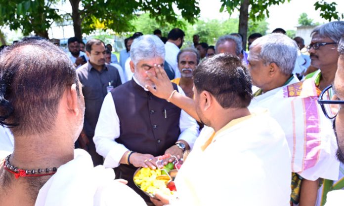 Speaker Gaddam Prasad visited Madhavananda Swamy Ashram