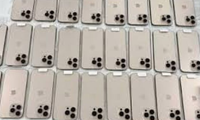 26 iPhone 16 Pro Max phones seized in Delhi