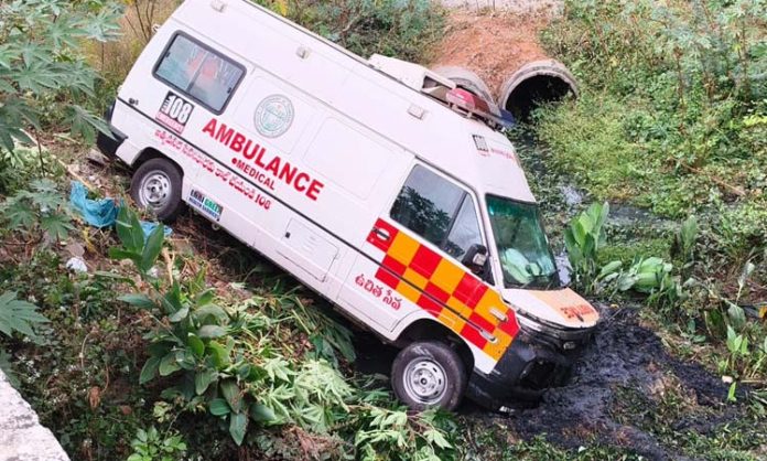 Thief theft ambulance in Rangareddy