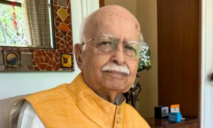 Lal Krishna Advani Hospitalised in Delhi's Apollo Hospital