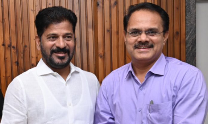 Burra Venkatesham met CM Revanth Reddy