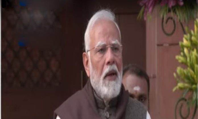 Modi praise laxmi devi