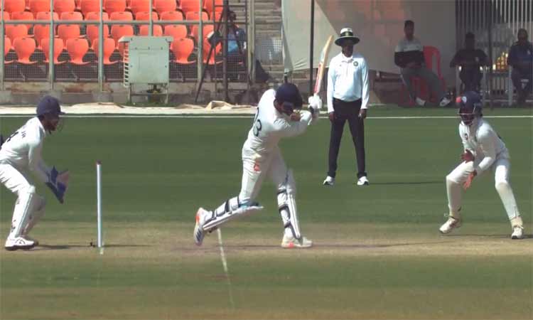 different catch took place in ranji trophy semi final