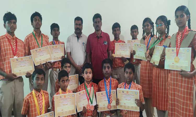 sai chaitanya students won medals in karate competition