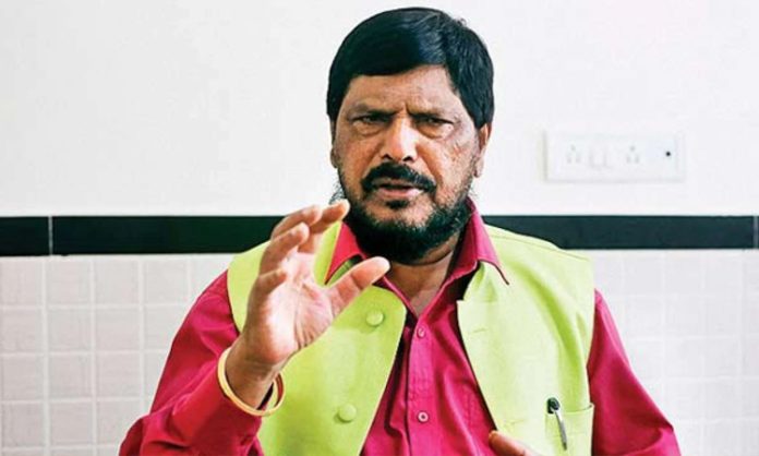 Union Minister Ramdas Athawale Says To ban Rahul And Uddav