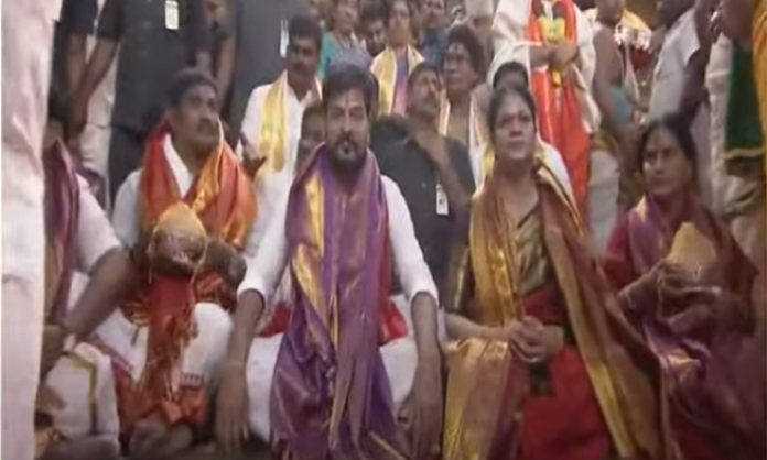 Revanth Reddy Inaugurates Golden Gopuram In Yadadri